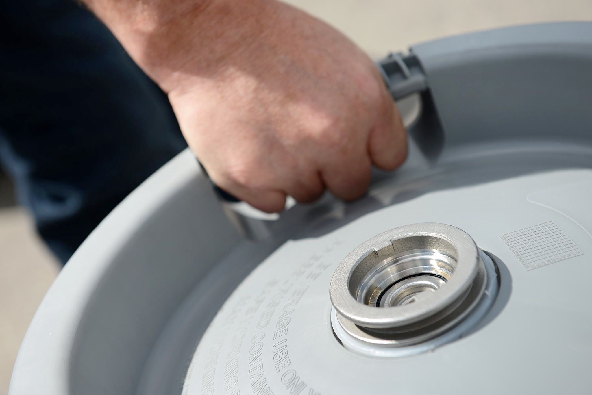 Plastic Keg Handling